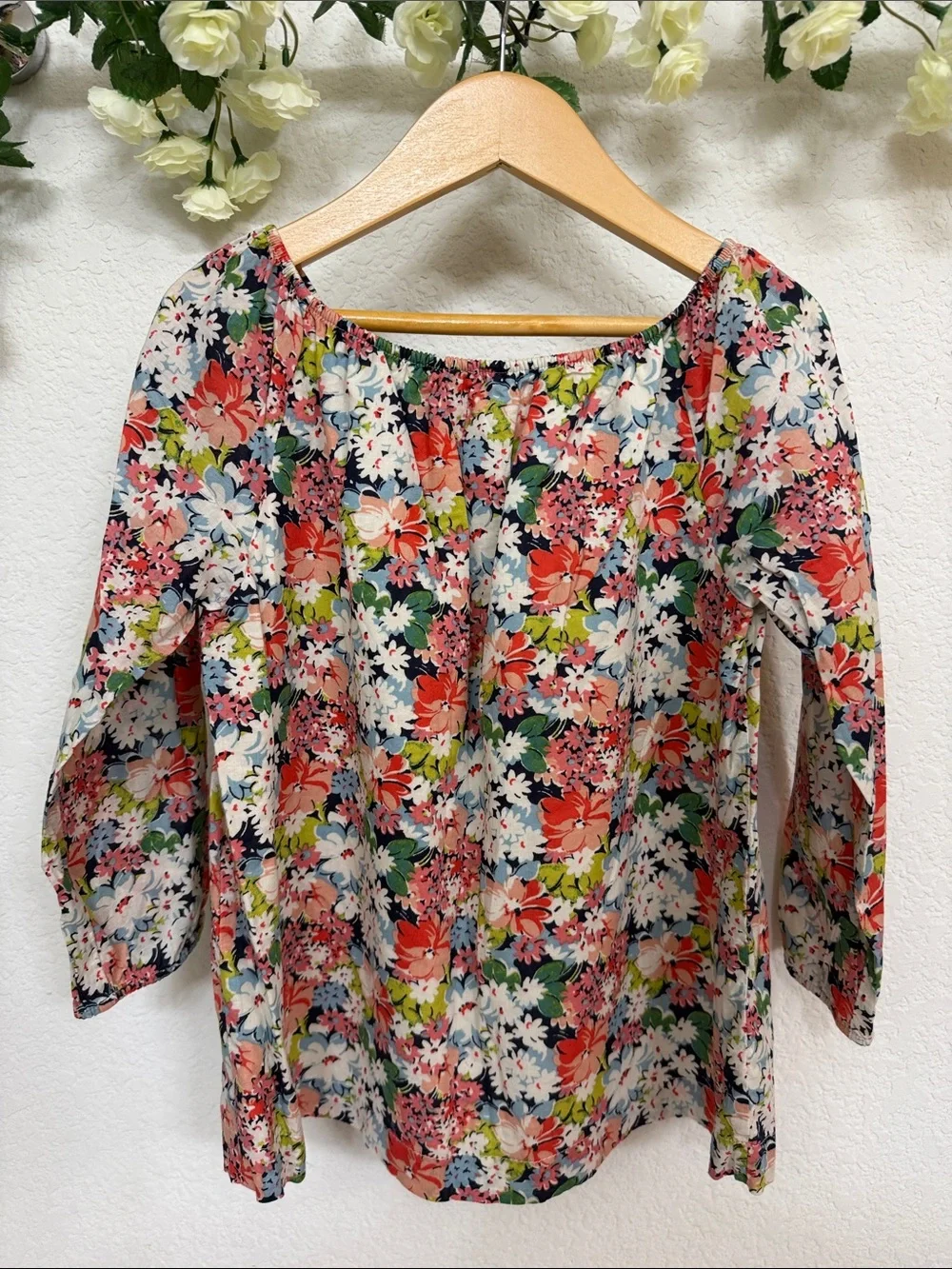 GAP • Wide Neck Cotton Floral Blouse in Colorful Print with 3/4 Balloon Sleeves